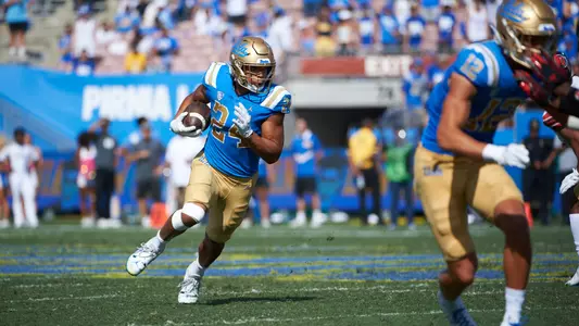 UCLA Athletics - 2022 UCLA Bruins Football versus the University of Utah Utes at The Rose Bowl, Pasadena, CA.October 8th, 2022Copyright Don Liebig/ASUCLA221008_FBC_1289.NEF