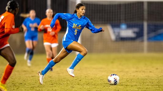 Sofia Cook (photo by Scott Chandler)