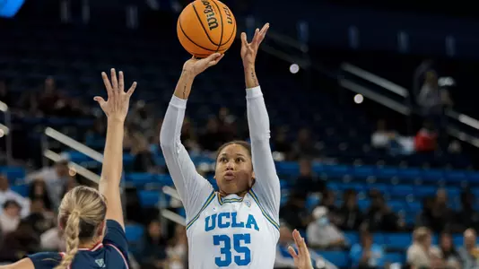 Camryn Brown jump shot (Dec. 20)