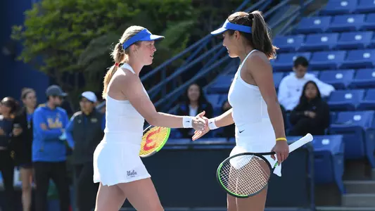 Elysia Bolton, Elise Wagle (Photo: Ross Turteltaub)