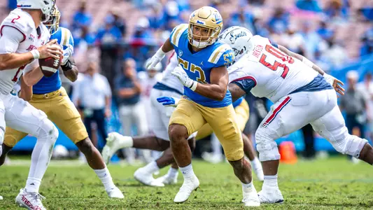 Darius Muasau (Photo: Scott Chandler)