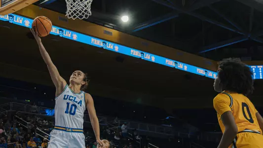 Gina Conti layup against California (Jan. 15)