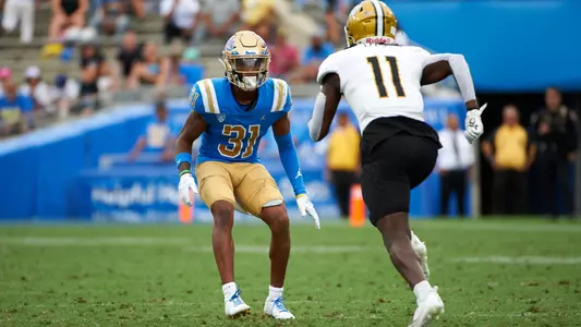 UCLA Athletics -  2022 UCLA Bruins Football versus the Alabama State University Hornets at The Rose Bowl, Pasadena, CA.
September 10th, 2022
Copyright  Don Liebig/ASUCLA
220910_FBC_1483.NEF