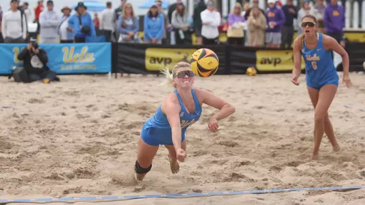 Rileigh Powers (4) and Haley Hallgren (6)