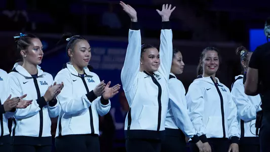 Mia Erdoes, Emily Lee, Brooklyn Moors, Paige Hogan, Ana Padurariu