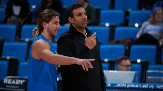 UCLA Athletics - 2023 UCLA Men's Volleyball versus the UCSB Gauchos. Pauley Pavilion, UCLA, Los Angeles, CA.
January 20th, 2023
Copyright Don Liebig/ASUCLA
230120_MVOL_0051.NEF