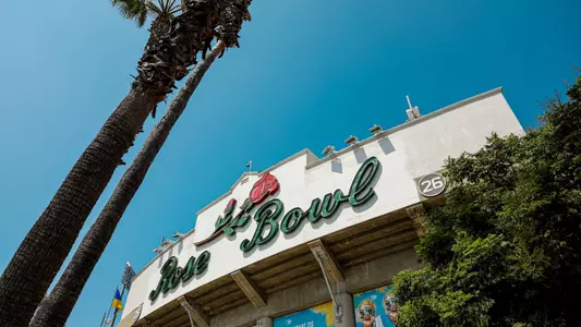 Rose Bowl Stadium (Photo: Ross Turteltaub)