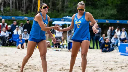Lexy Denaburg (25) and Maggie Boyd (12)