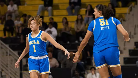 Kiki Rice_Lauren Betts_High Five_at LBSU (Dec. 14, 2024)