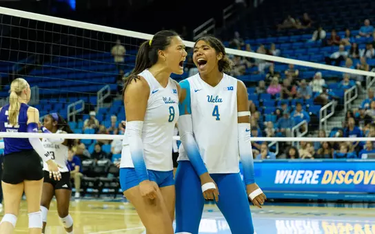 Maggie Li and Brooklyn Briscoe (Nov. 2)