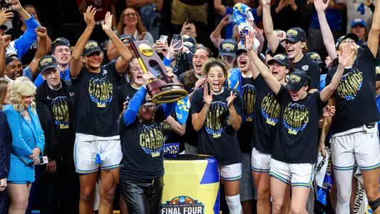 UCLA women's basketball, celebratory photo
