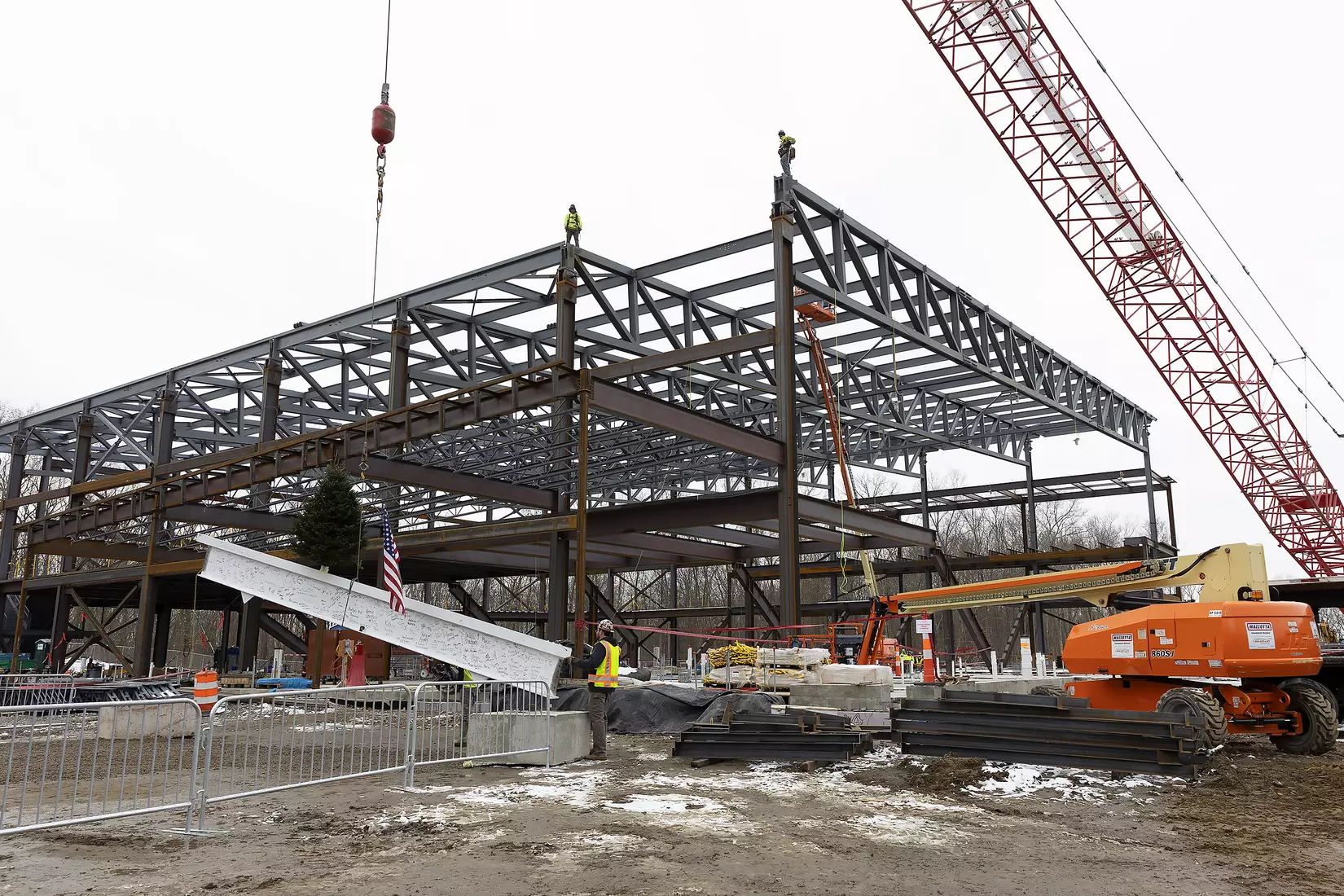 UConn Hockey Arena Topping-Off Ceremony 12/10/21