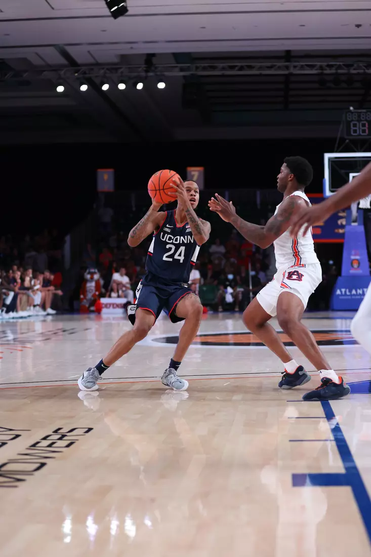 Connecticut Huskies guard Jordan Hawkins (24) at the Battle 4 Atlantis Wednesday, November 24, 2021 at Atlantis, Paradise Island in the Bahamas. (Photo by Tim Aylen)