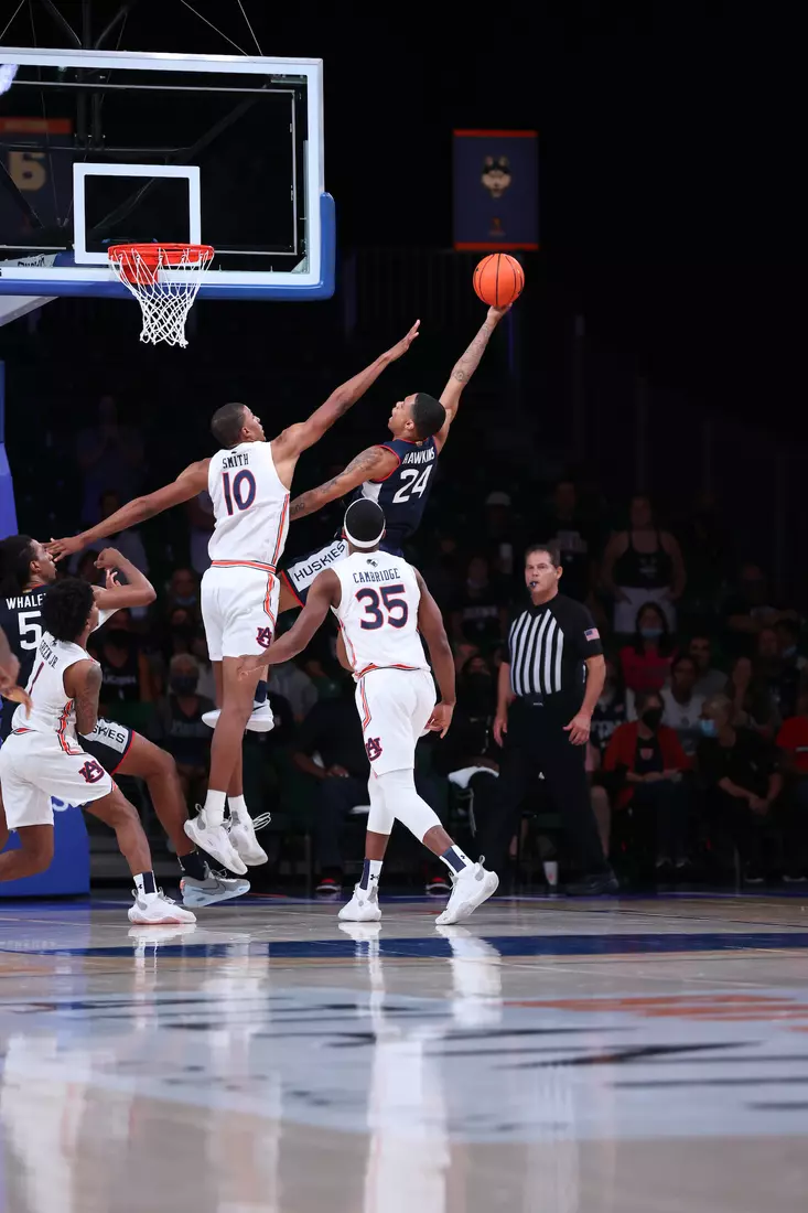 Connecticut Huskies guard Jordan Hawkins (24) and Auburn Tigers forward Jabari Smith (10) at the Battle 4 Atlantis Wednesday, November 24, 2021 at Atlantis, Paradise Island in the Bahamas. (Photo by Tim Aylen)
