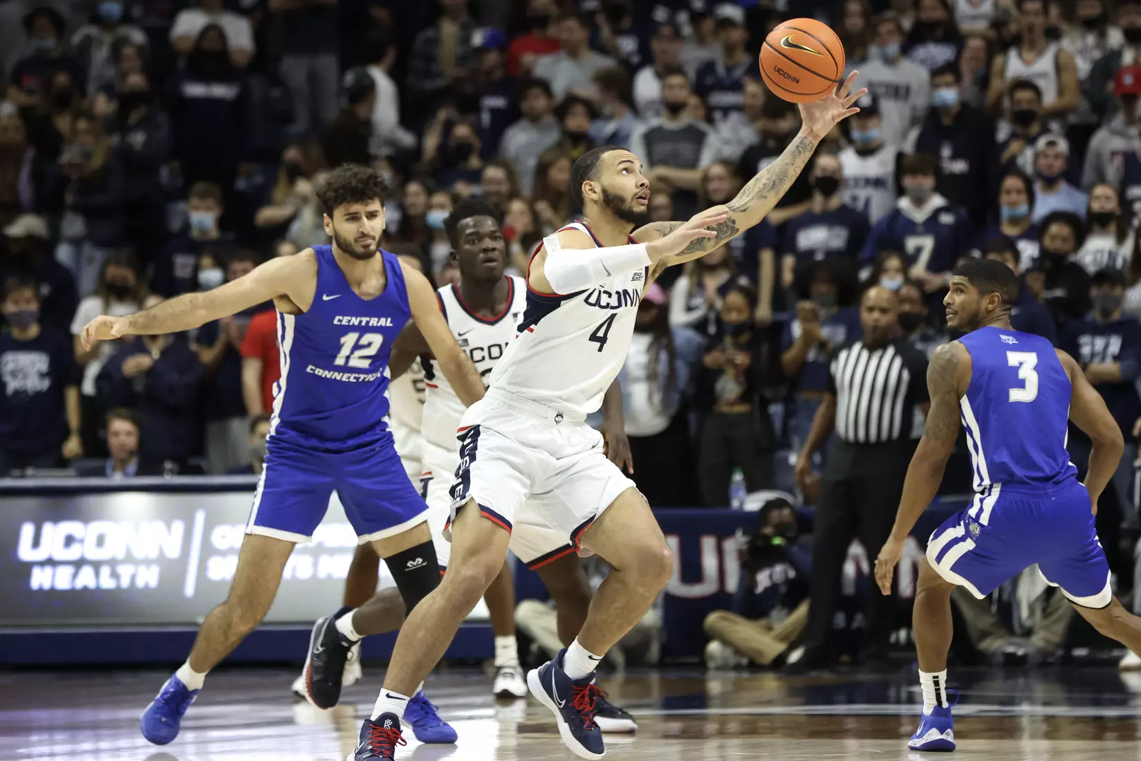UConn vs CCSU at Gampel Pavilion 11/9/21