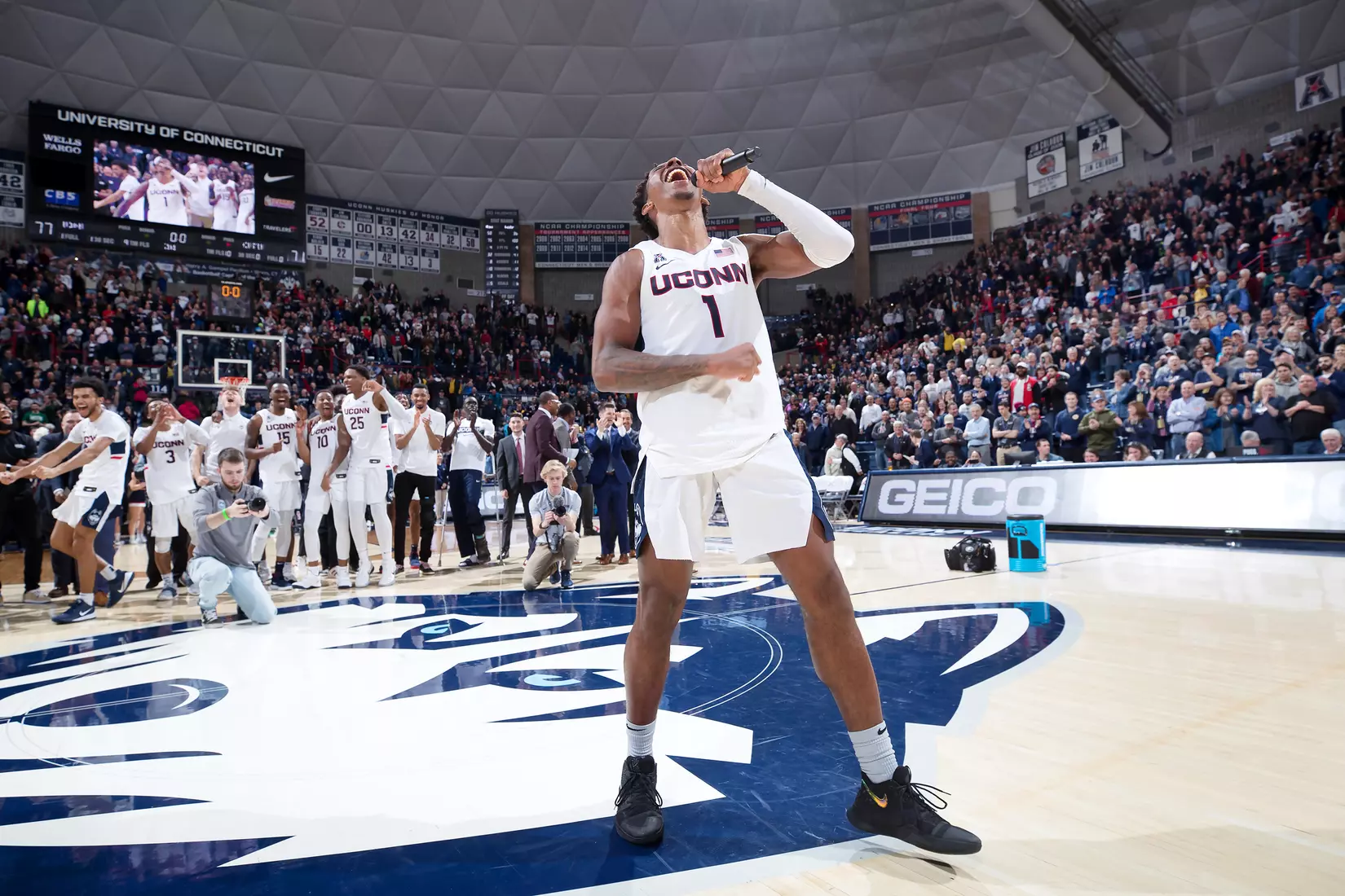UConn vs Houston 3/5/20