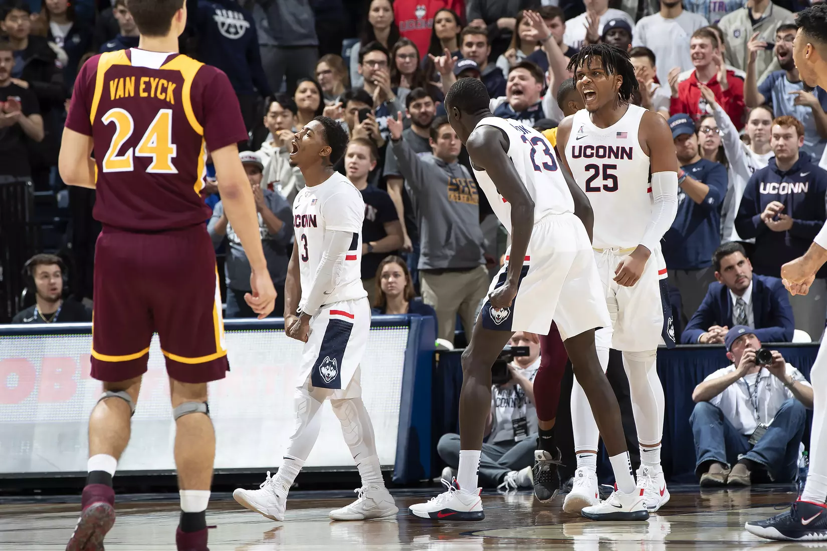 UConn vs Iona 12/4/19