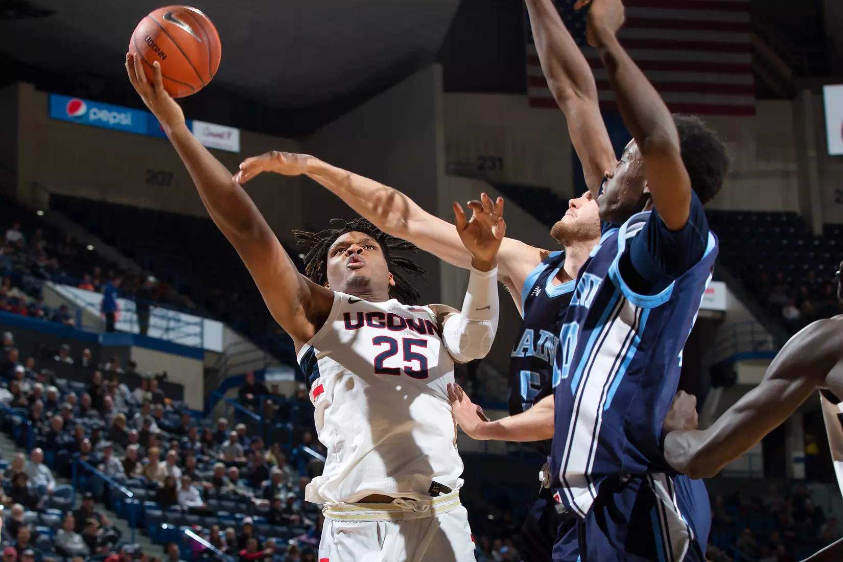 UConn vs Maine 12/1/19