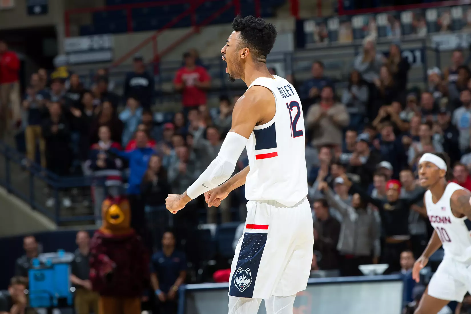 Uconn vs St Joseph's 11/13/19