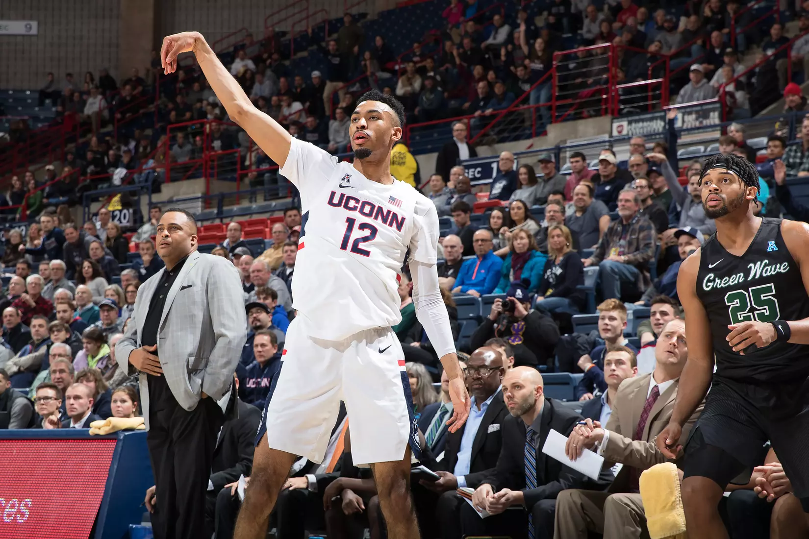 UConn vs Tulane 1/8/20
