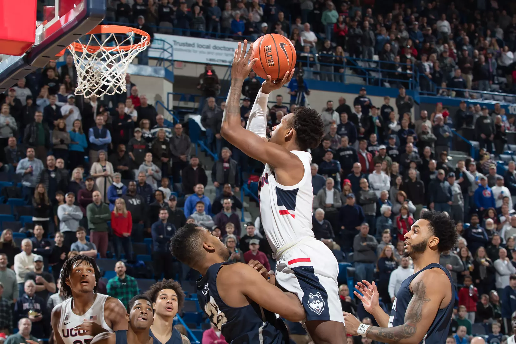 UConn vs UNH 12/22/10
