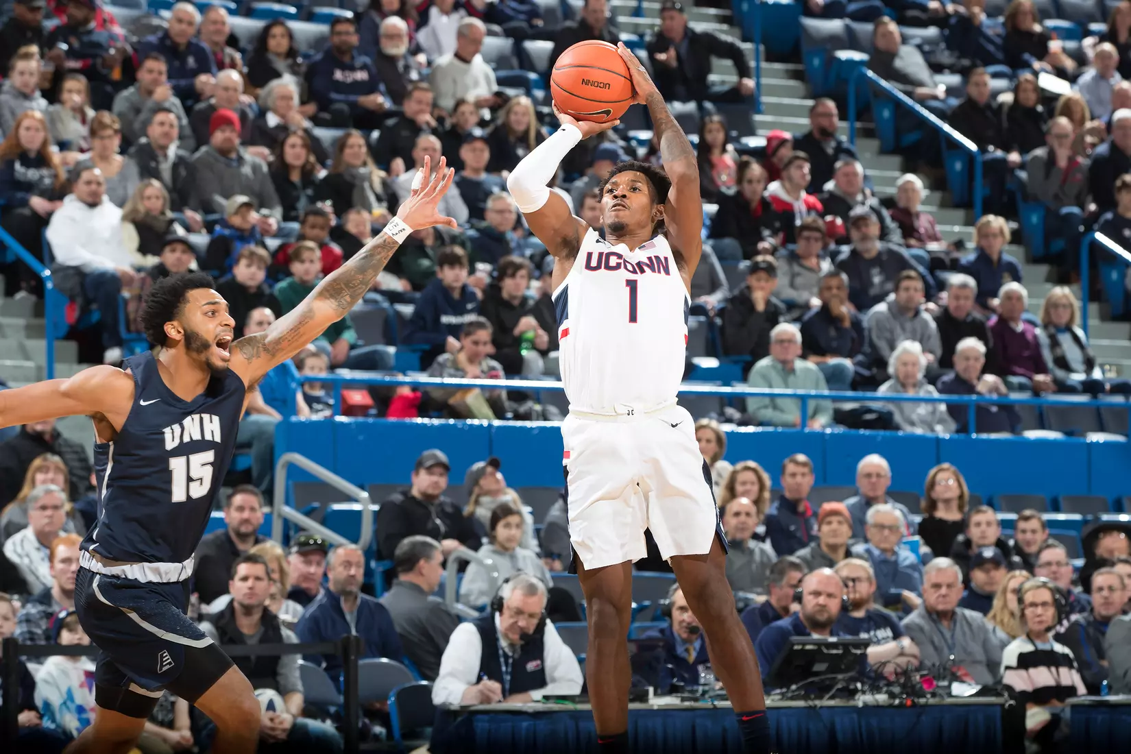 UConn vs UNH 12/22/10