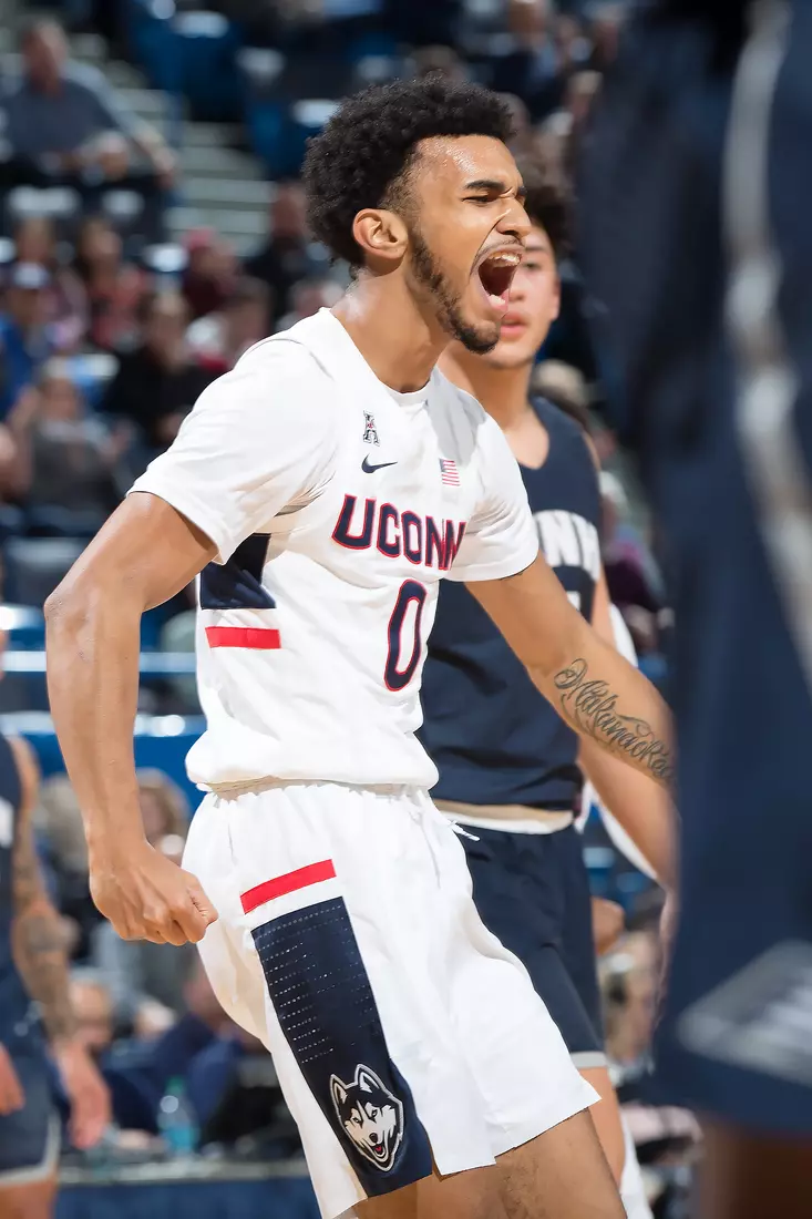 UConn vs UNH 12/22/10