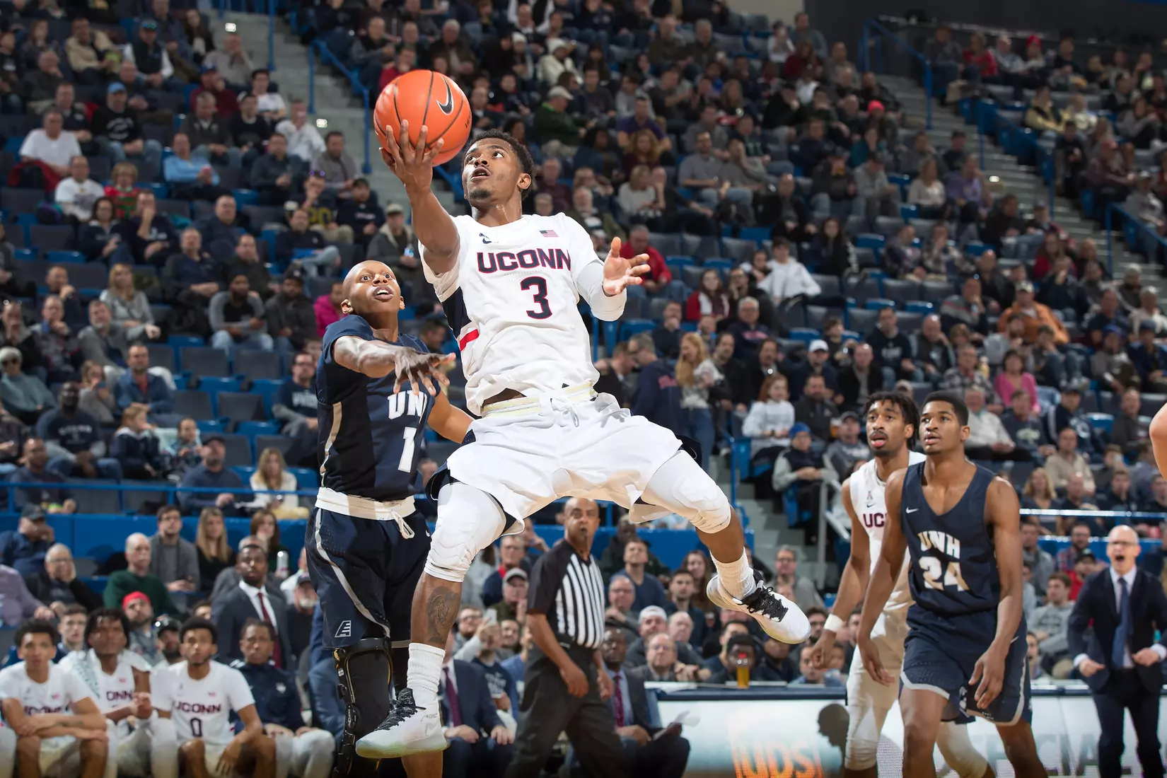 UConn vs UNH 12/22/10