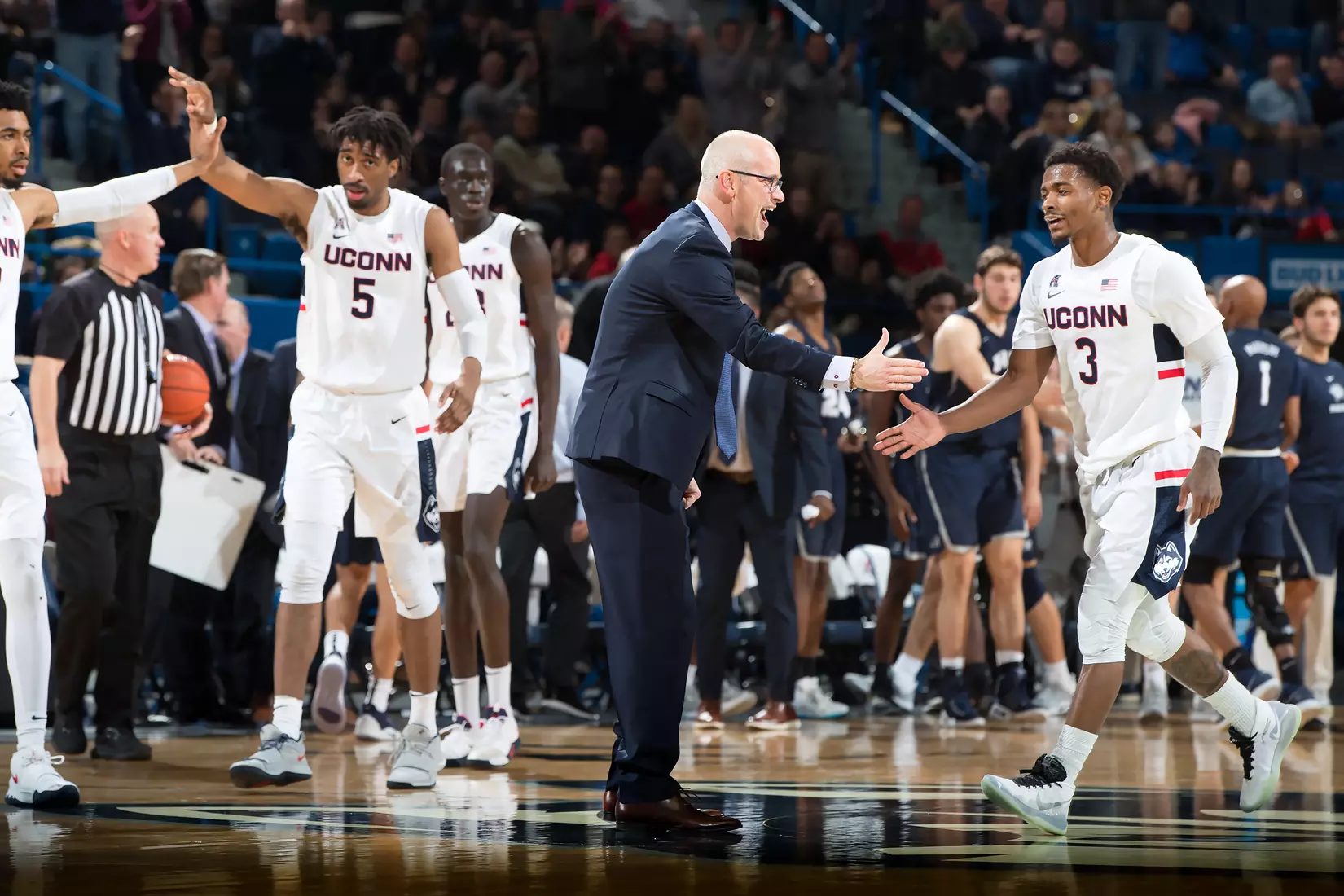 UConn vs UNH 12/22/10