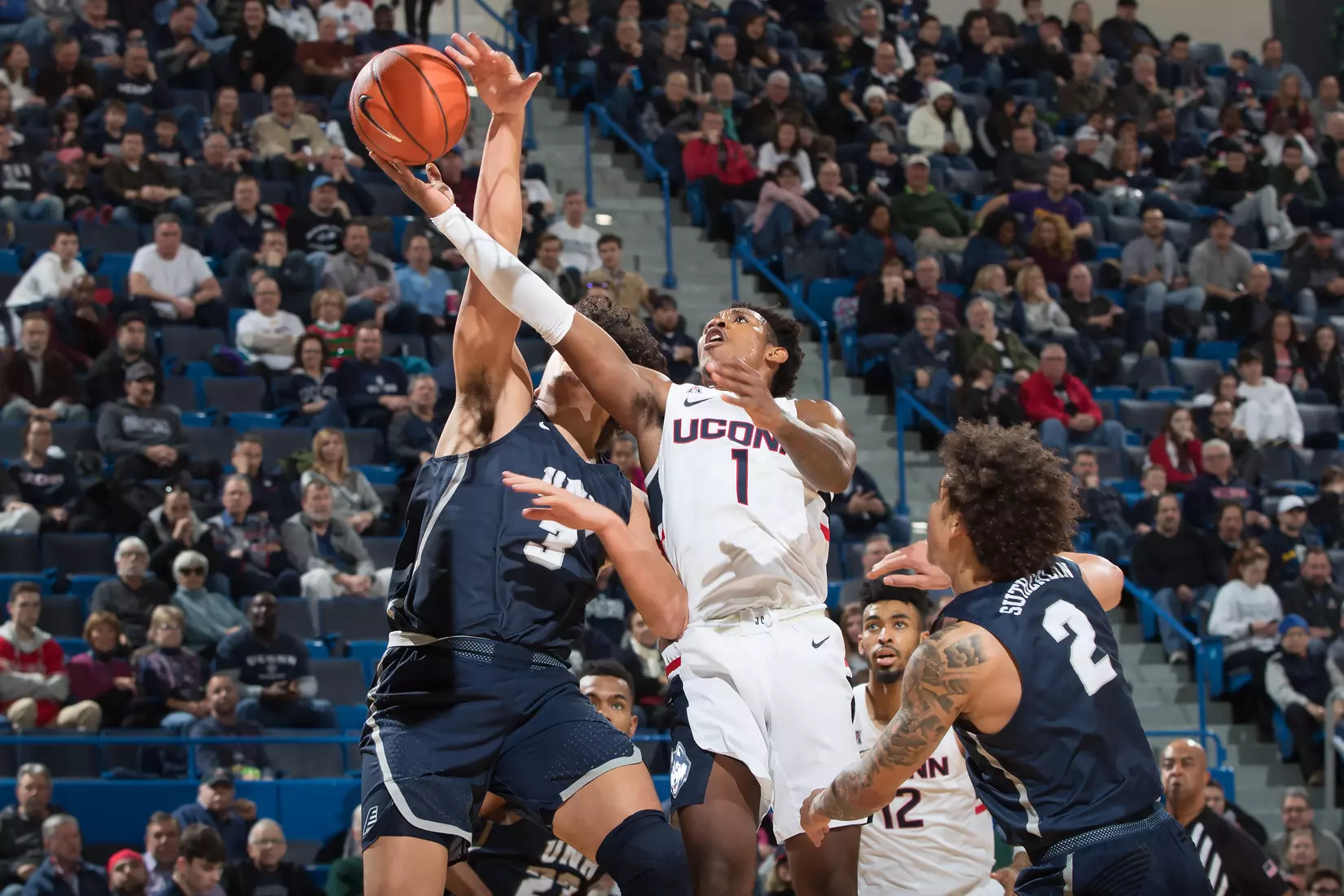 UConn vs UNH 12/22/10