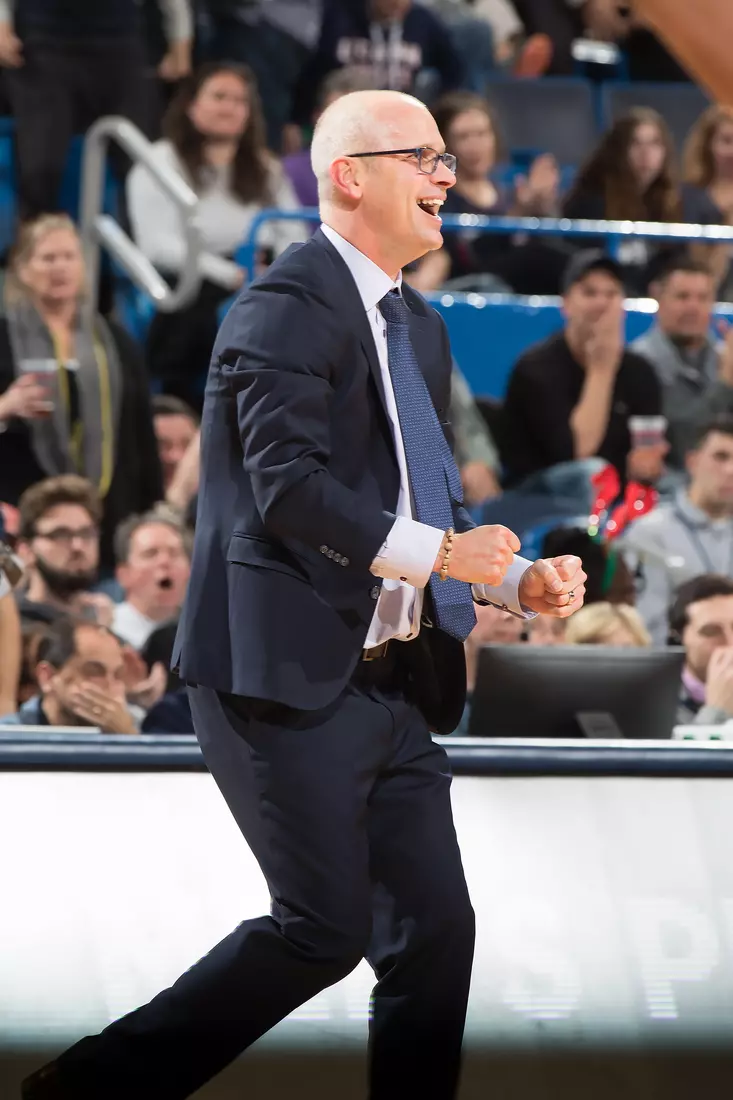 UConn vs UNH 12/22/10