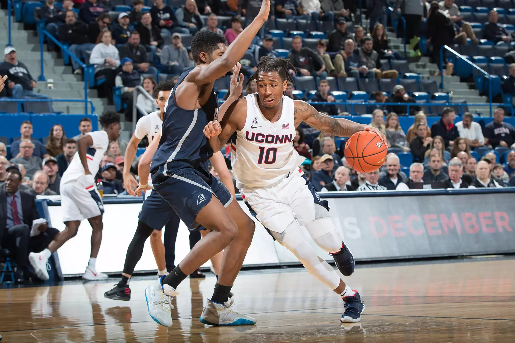 UConn vs UNH 12/22/10