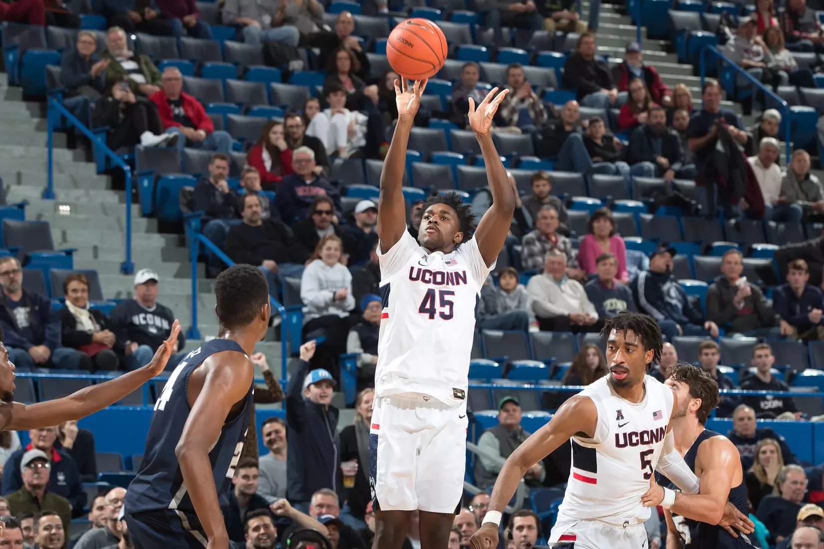 UConn vs UNH 12/22/10