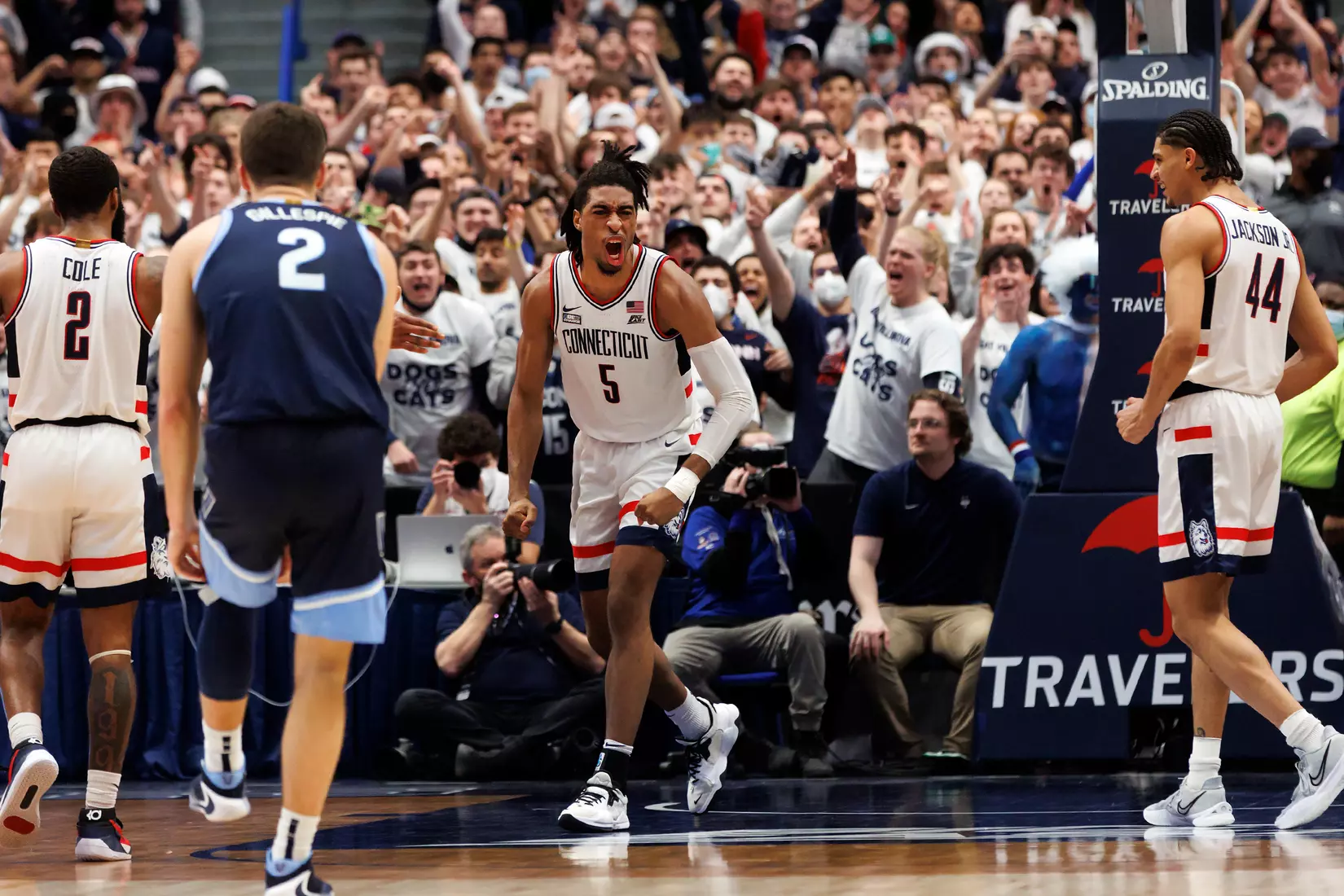 UConn vs Villanova at XL Center 2/22/22