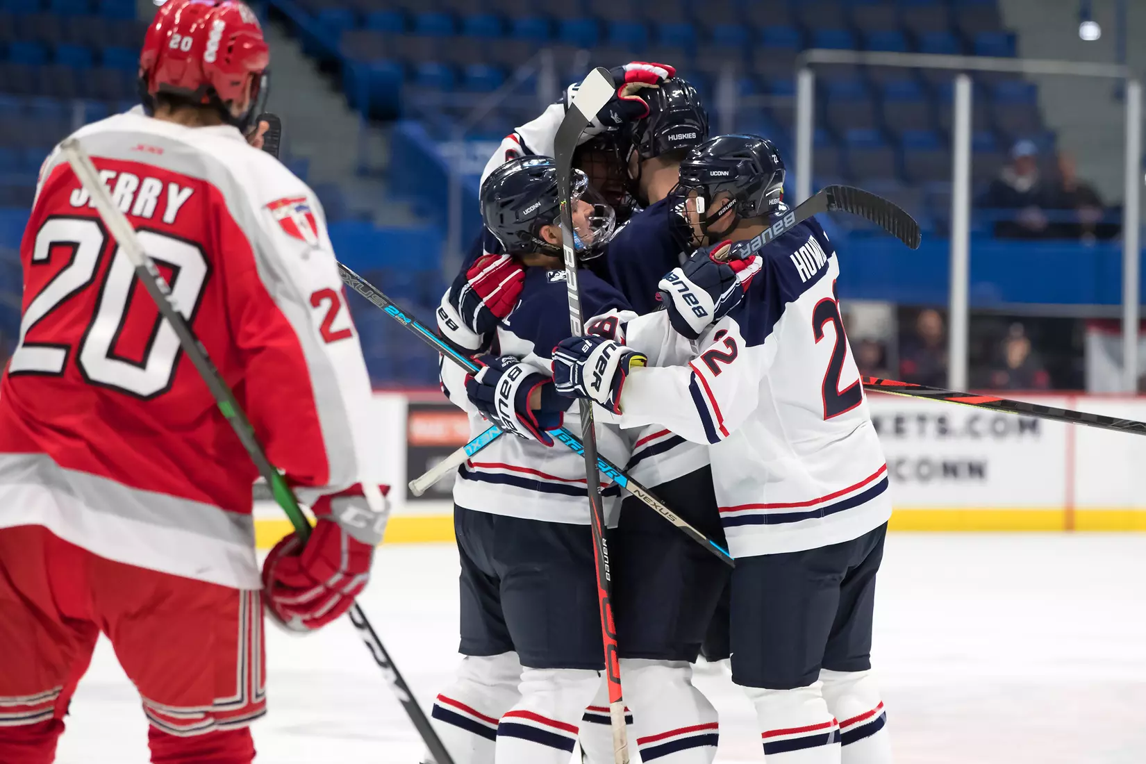 UConn vs RPI 10/12/19