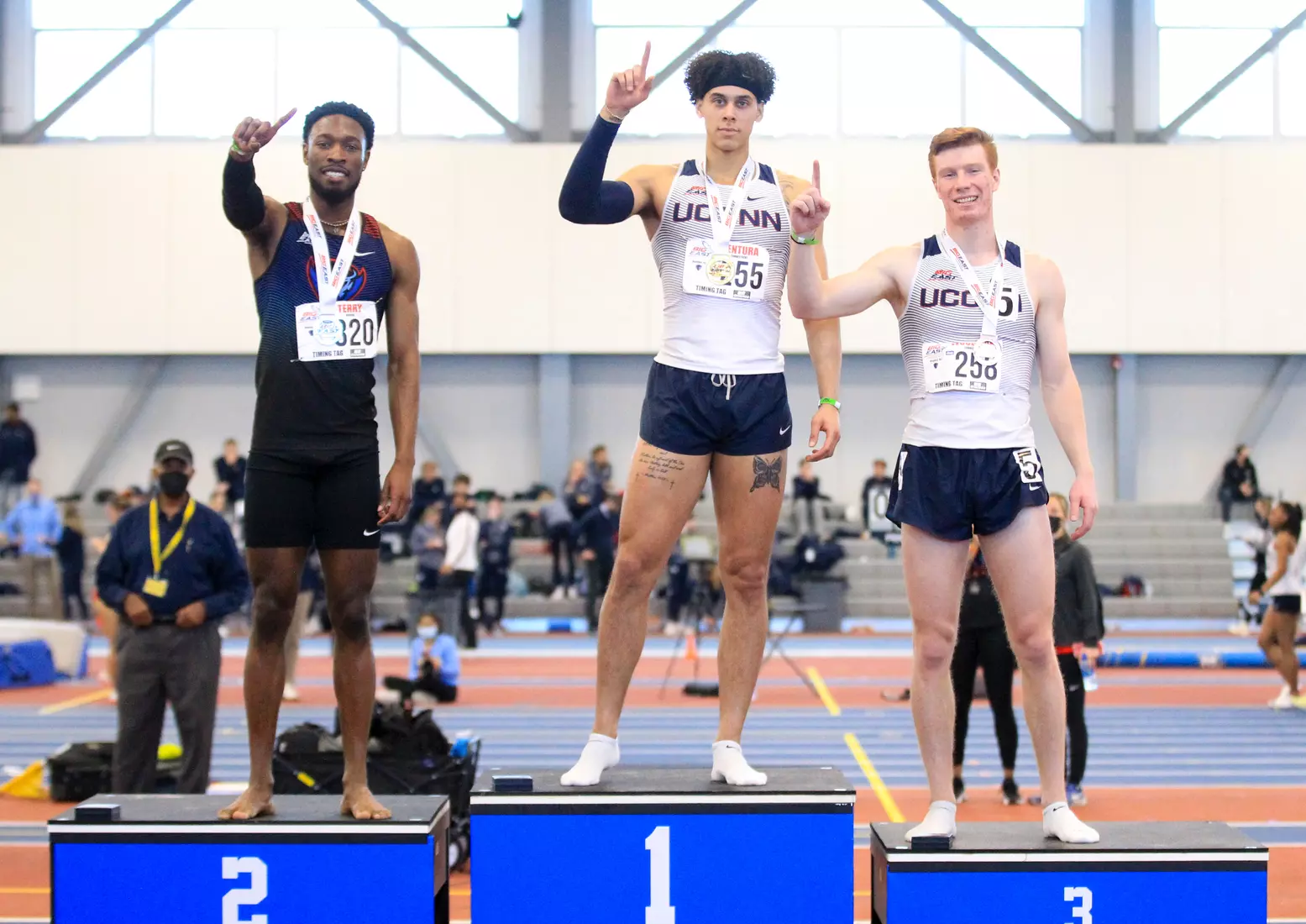 400 METERS - WELLINGTON VENTURA & NOAH WOODMAN