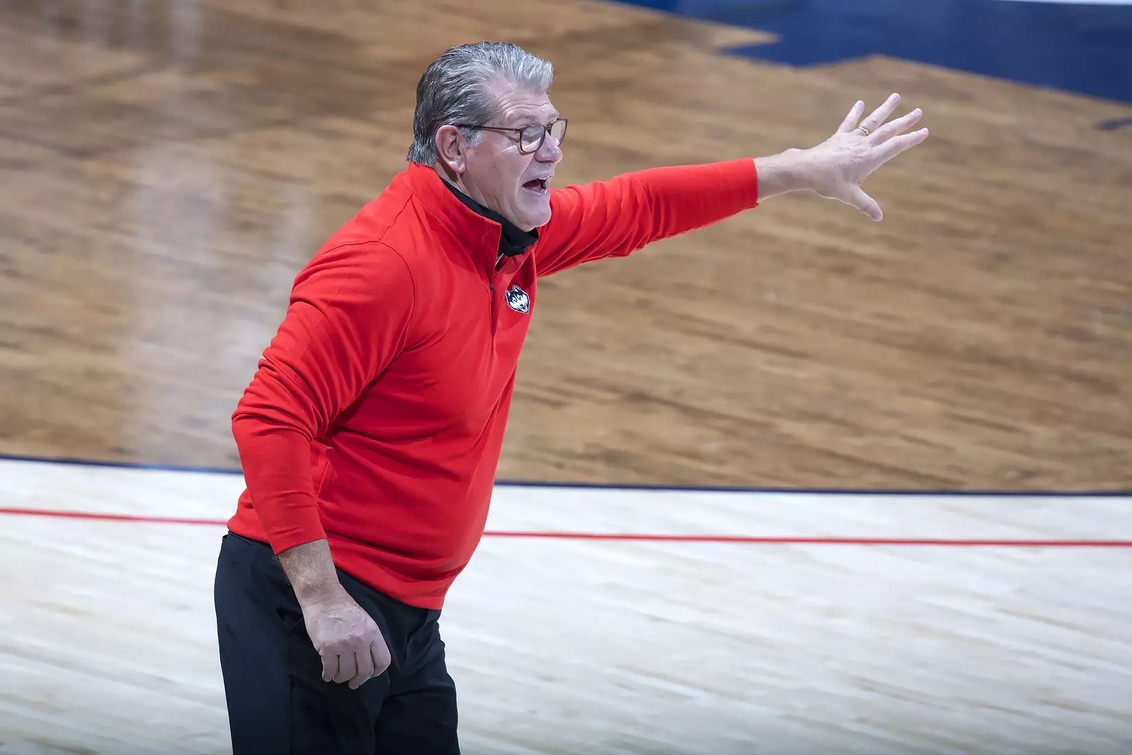 Geno Auriemma coaching during game vs Butler on January 19, 2021.