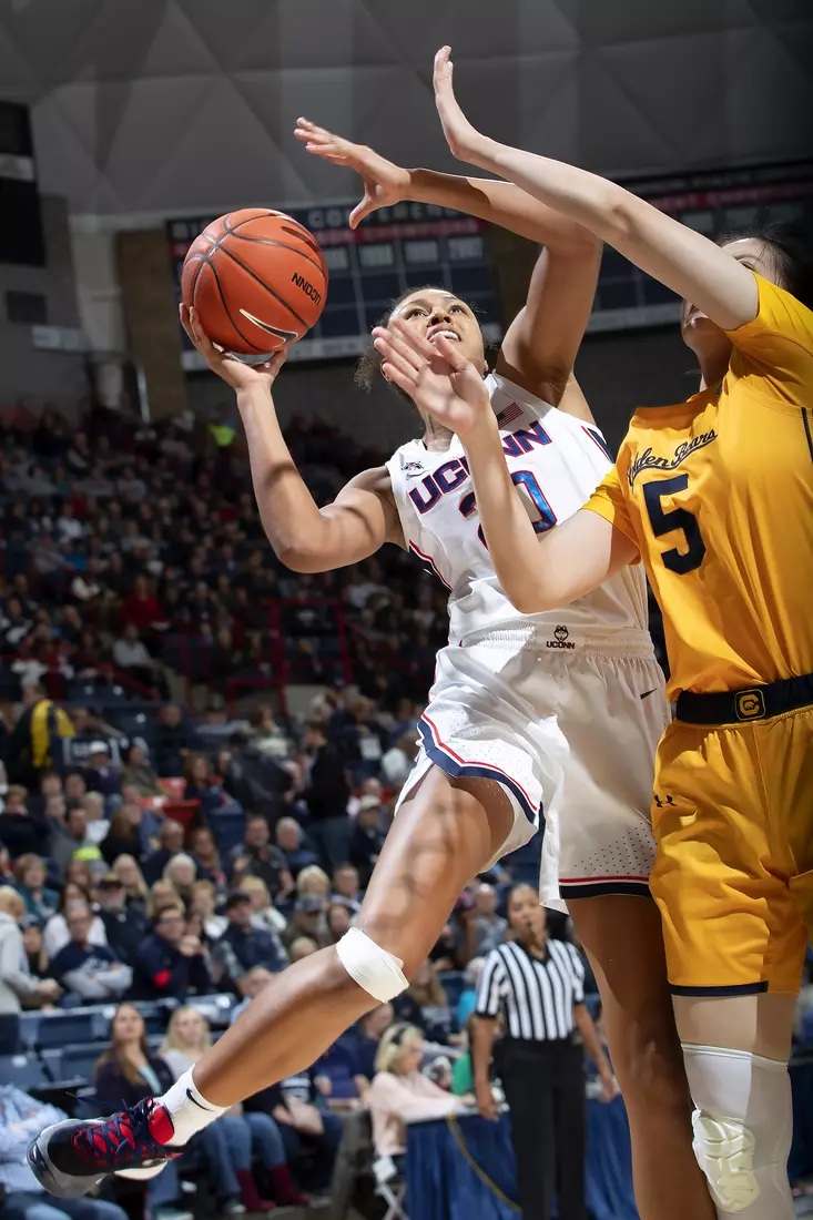 Uconn vs California 11/10/19