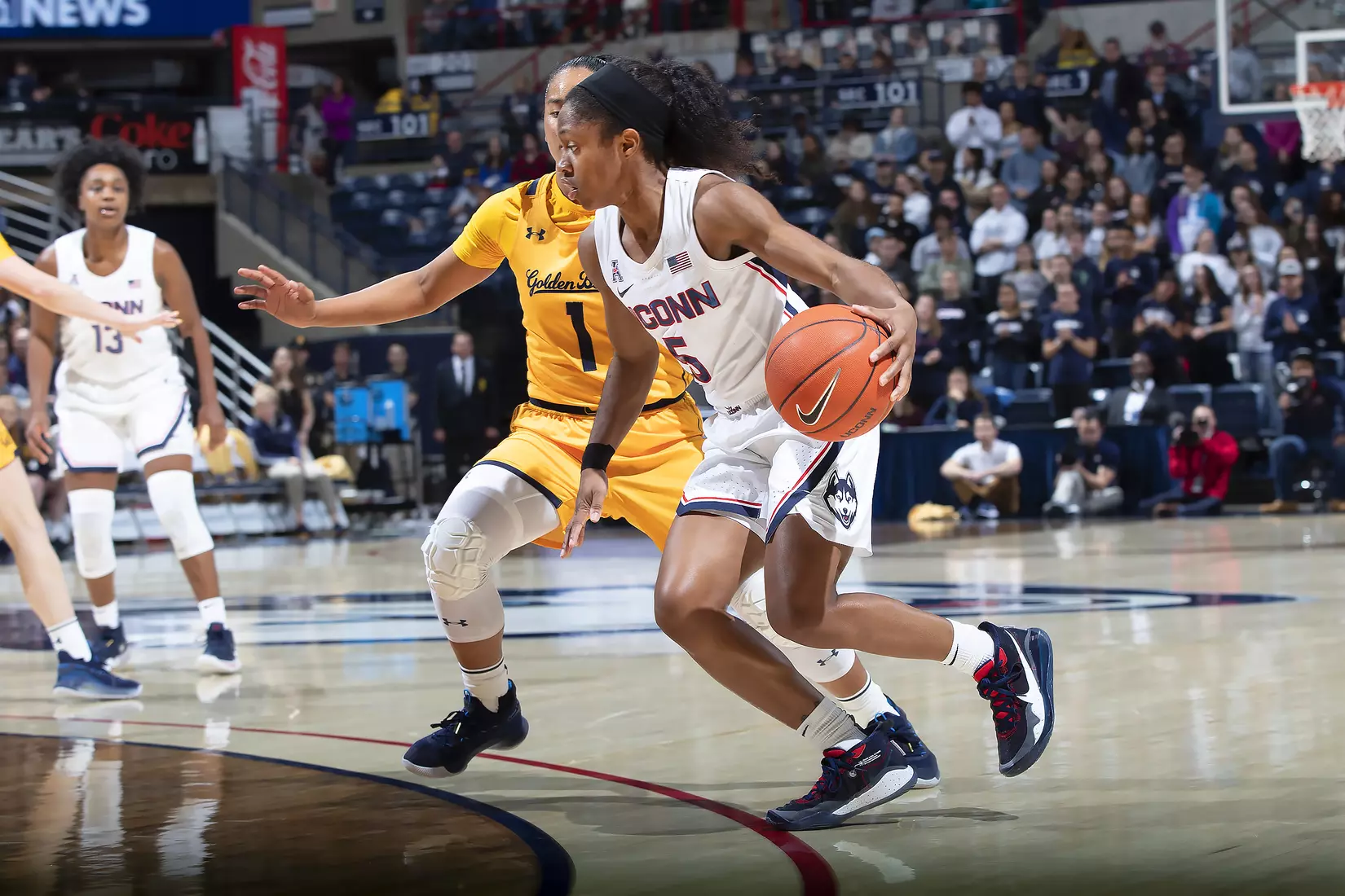 Uconn vs California 11/10/19