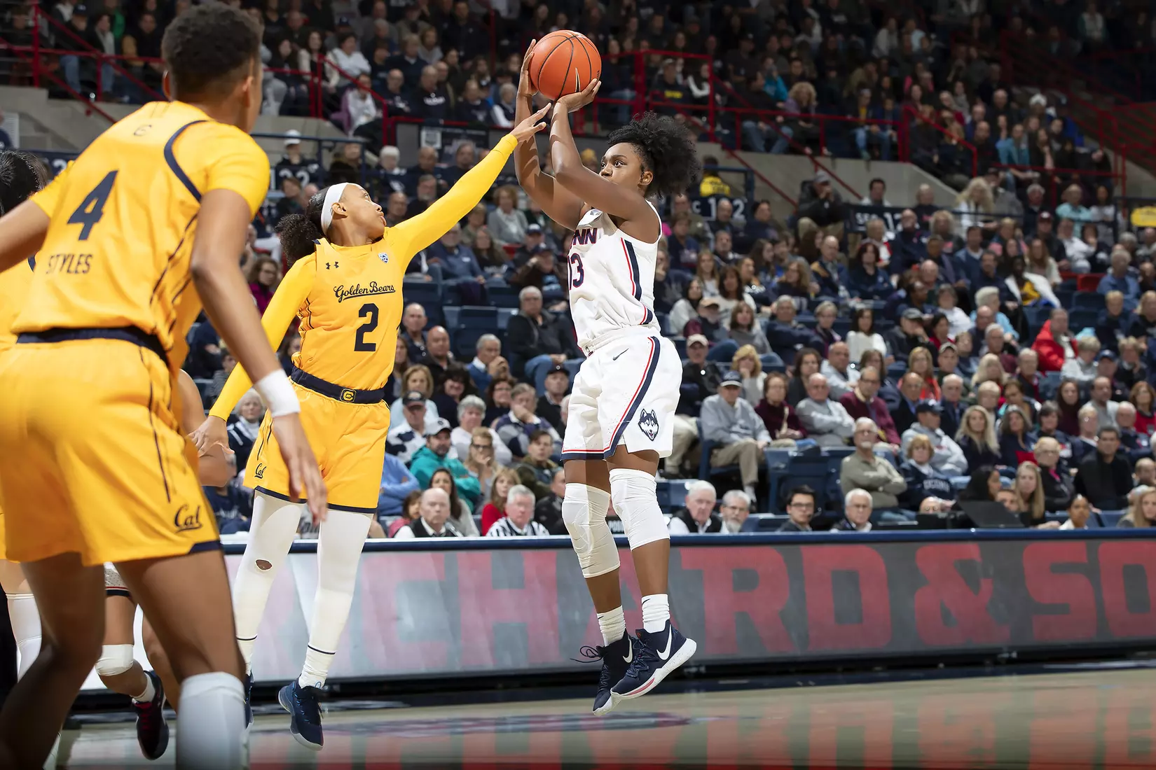 Uconn vs California 11/10/19