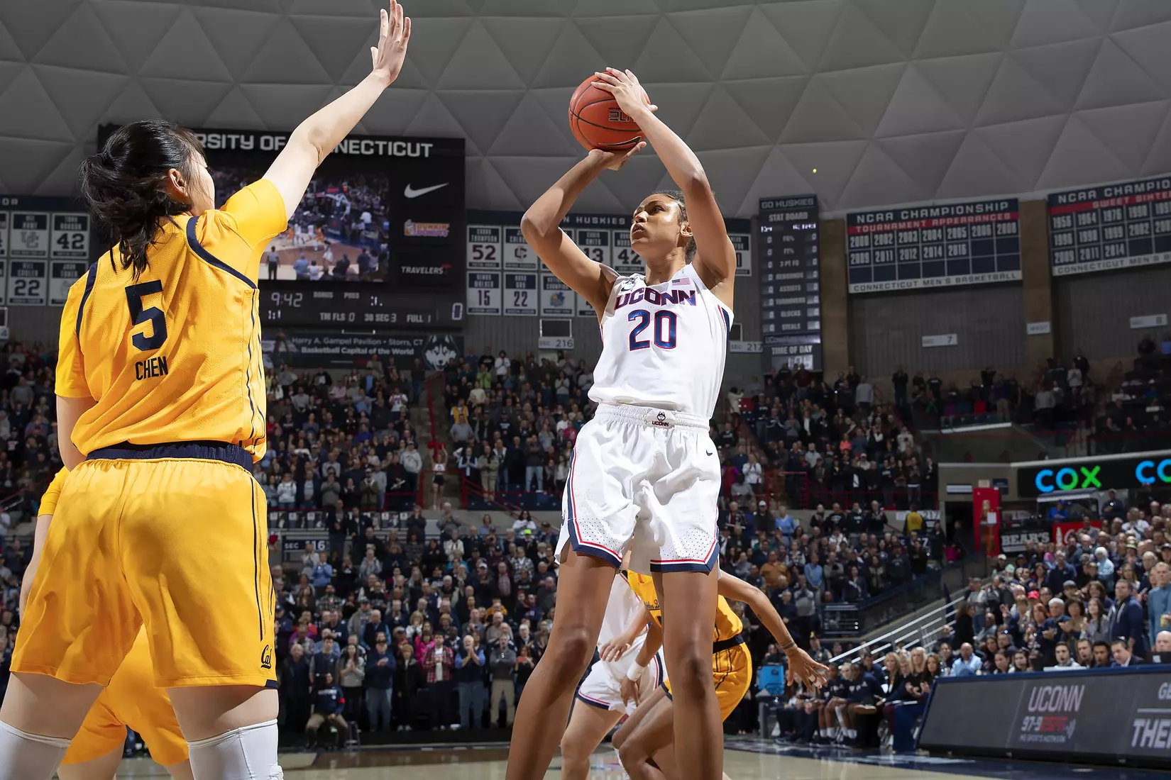 Uconn vs California 11/10/19