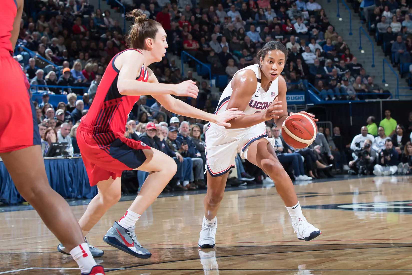 UConn vs USA 1/27/20