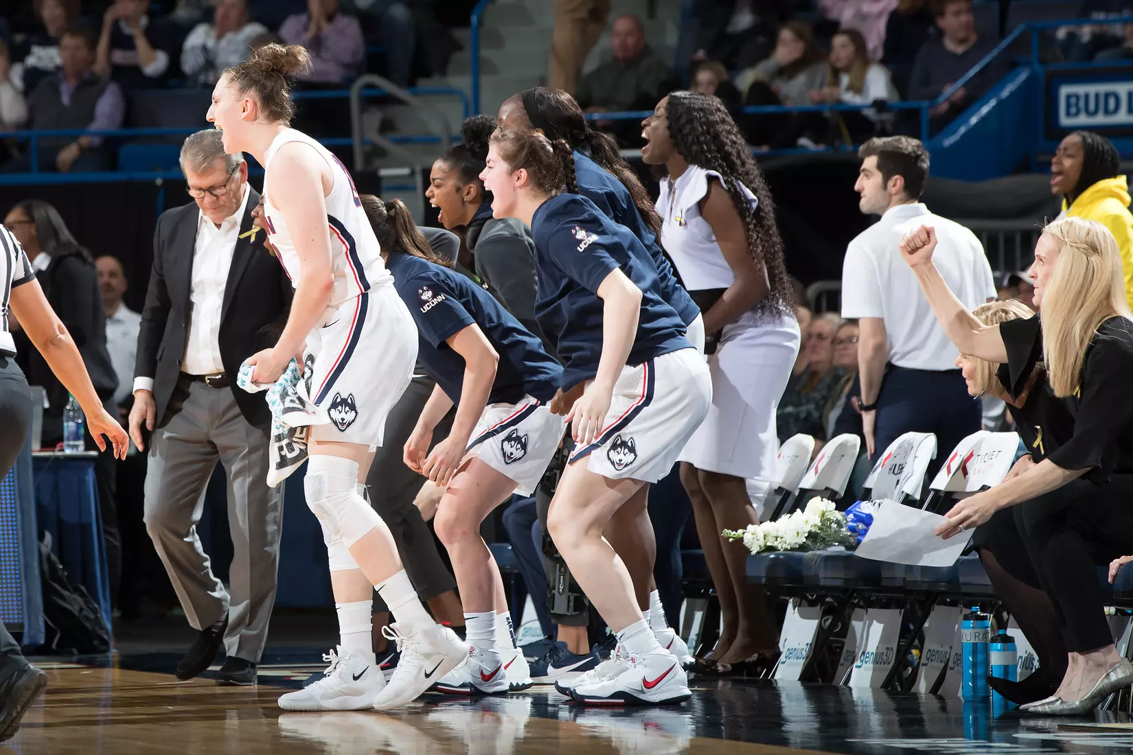 UConn vs USA 1/27/20