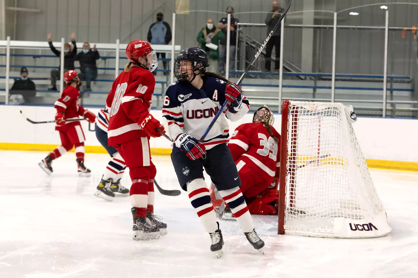 UConn vs Sacred Heart at Freitas Ice Forum 11/26/21
