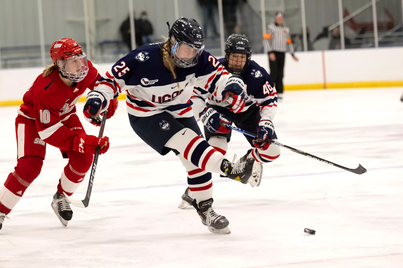UConn vs Sacred Heart at Freitas Ice Forum 11/26/21