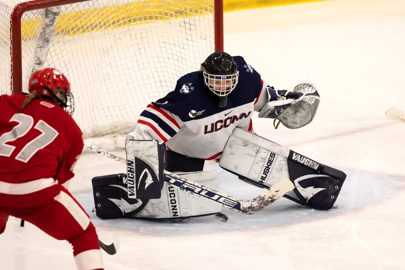 UConn vs Sacred Heart at Freitas Ice Forum 11/26/21