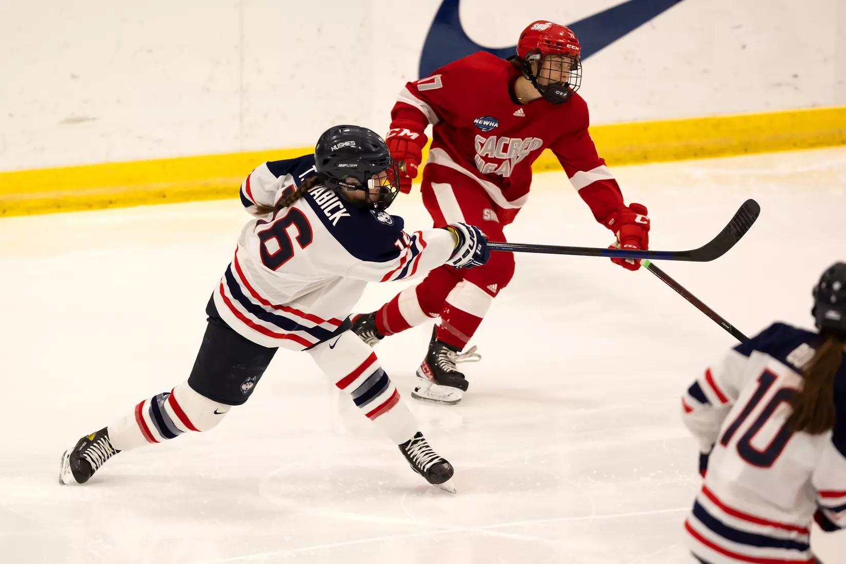 UConn vs Sacred Heart at Freitas Ice Forum 11/26/21