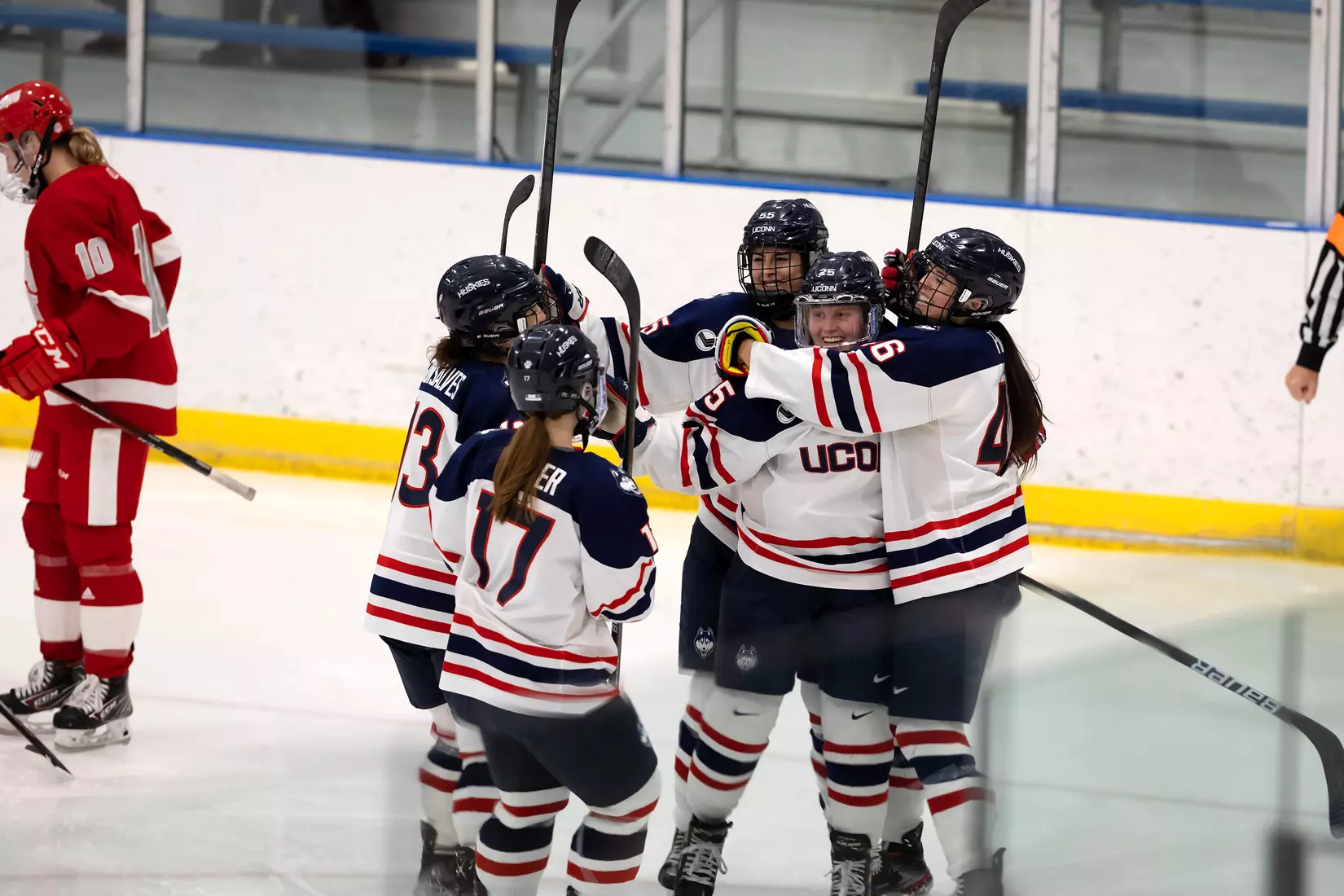 UConn vs Sacred Heart at Freitas Ice Forum 11/26/21