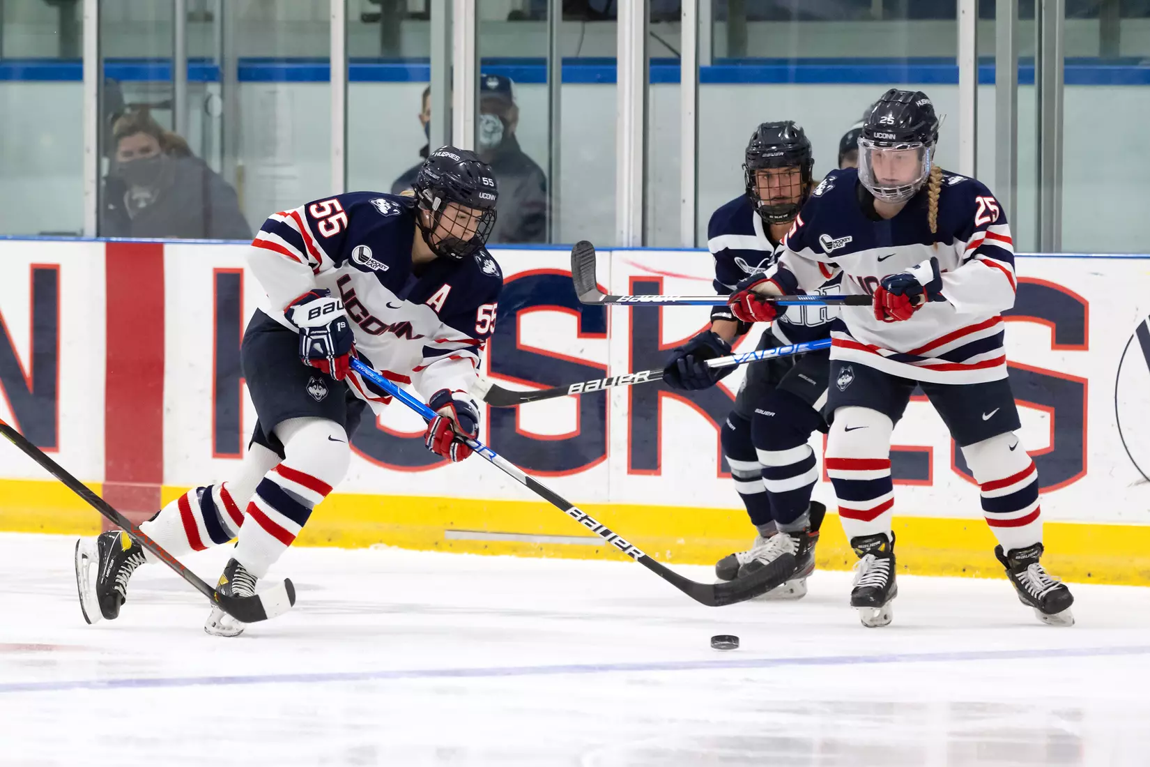 UConn vs UNH at Freitas Ice Forum, 1/24/22