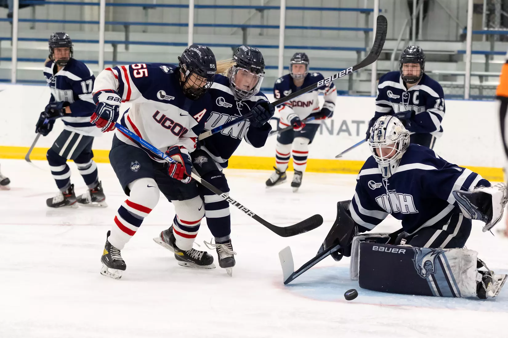 UConn vs UNH at Freitas Ice Forum, 1/24/22